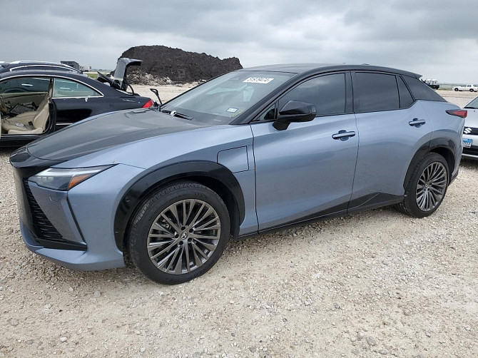 2023 LEXUS RZ 450E оригинальный пробег, чистая история Тирасполь - изображение 7