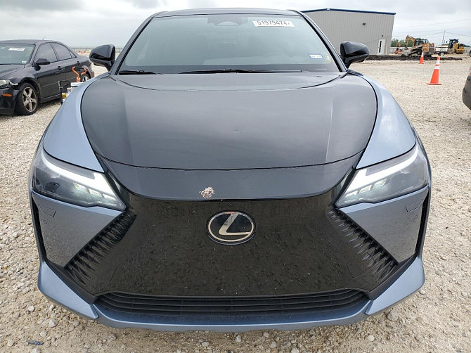 2023 LEXUS RZ 450E оригинальный пробег, чистая история Тирасполь - изображение 1