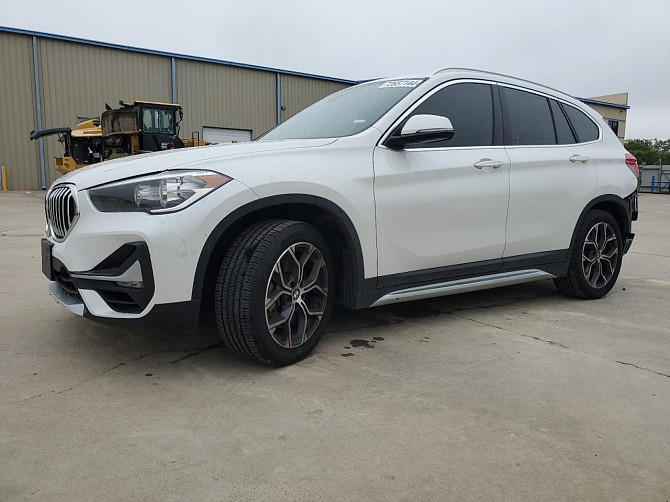 2020 BMW X1 оригинальный пробег, чистая история Тирасполь - изображение 7