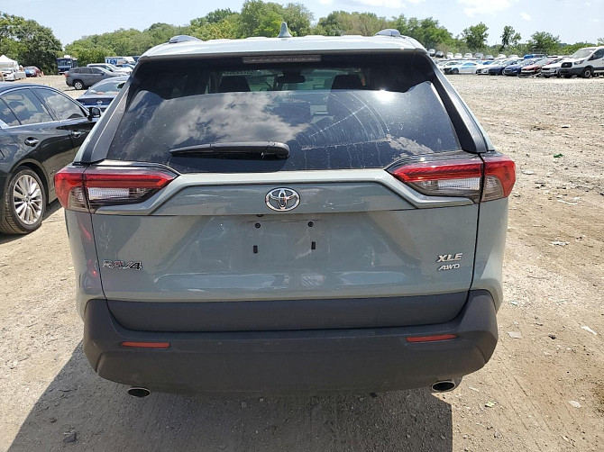 2021 TOYOTA RAV4 XLE AWD оригинальный пробег, чистая история Тирасполь - изображение 4