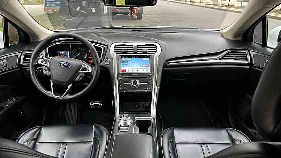 СРОЧНО СРОЧНО СРОЧНО Продам  FORD Fusion 2017 год 2.0 бензин/гибрид Максимальная комплектация Тирасполь