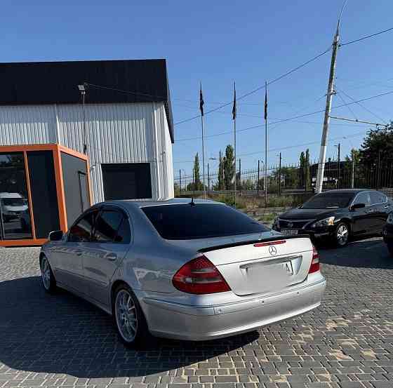 Мерседес 211 на автомате хорошая комплектация.пишите. Тирасполь