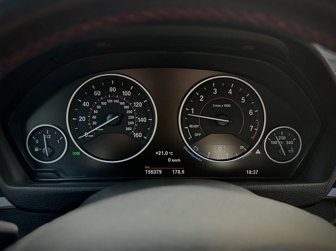 BMW 330i F30 xDrive 2017г. Тирасполь - изображение 10