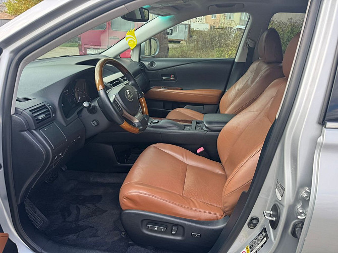 Свежепригнан растаможен классный лексус рх Тирасполь - изображение 4