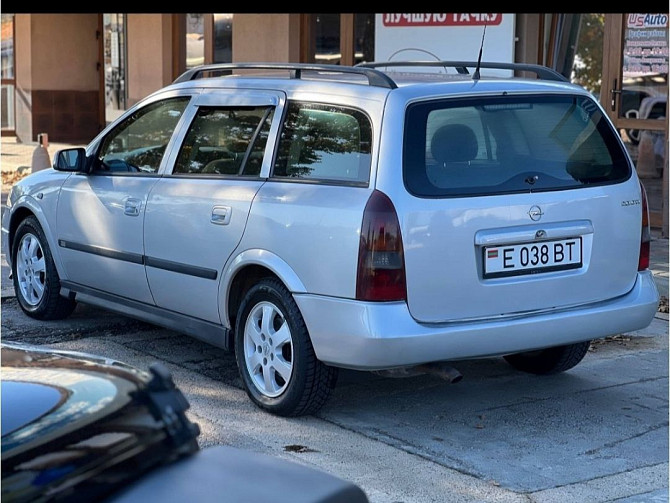 Опель астра на автомате экономичная вместительная машина. Тирасполь - изображение 2