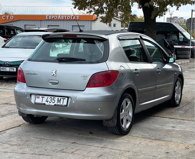 Экономичная и шустрая машинка в отличном состоянии. Тирасполь - изображение 3