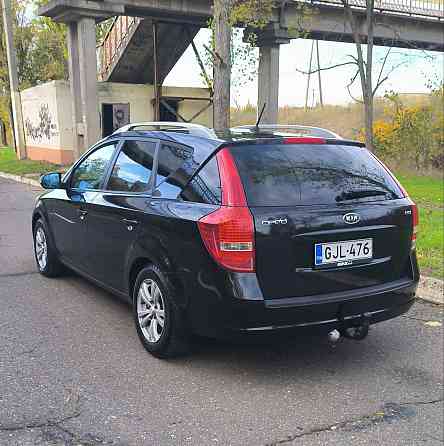 На автомате хороший автомобиль для семьи. Тирасполь