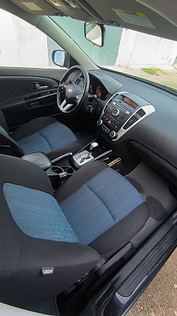 На автомате хороший автомобиль для семьи. Тирасполь - изображение 6