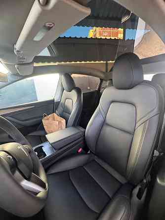 Новенькая тесла только приехала в Тирасполь или на обмен пишите. Тирасполь