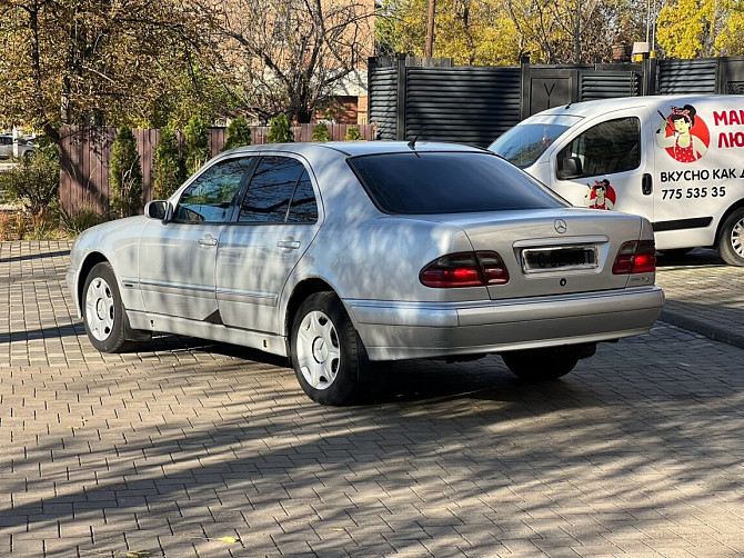 Мерседес 210 в хорошем состоянии звоните пишите. Тирасполь - изображение 4