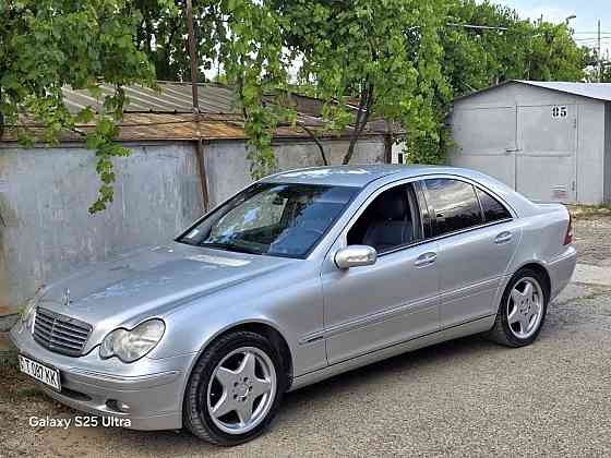 Мерседес в отличном состоянии в Тирасполе. Тирасполь