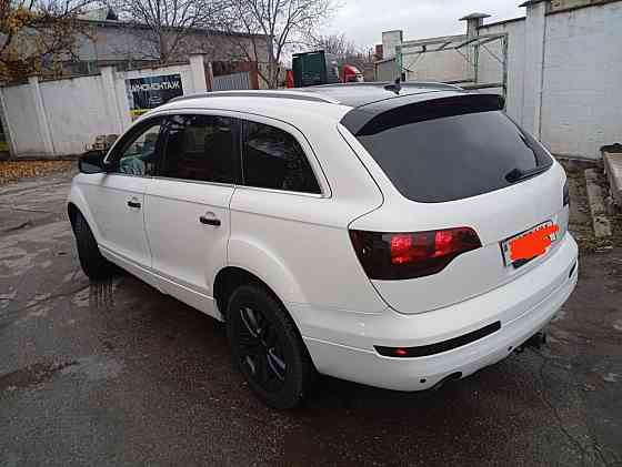 Максимальная комплектация ауди кью сем обслужена. или на обмен. Тирасполь