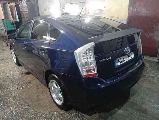 Приус очень экономный гибрид газ метан Тирасполь пишите Тирасполь