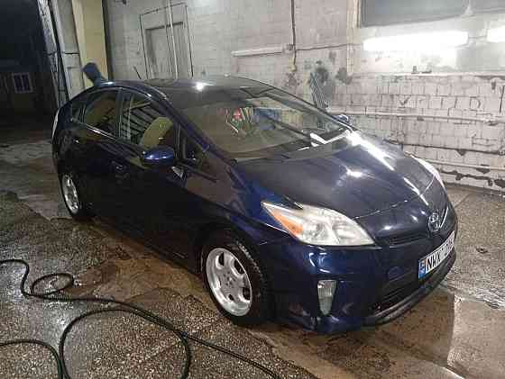 Приус очень экономный гибрид газ метан Тирасполь пишите Тирасполь