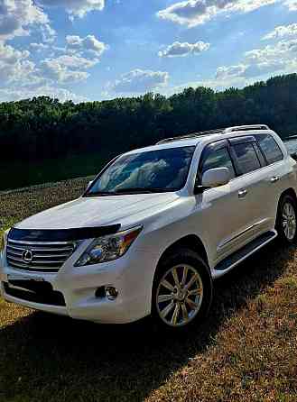 Шикарный внедорожник нейтральные номера Тирасполь пишите. Тирасполь