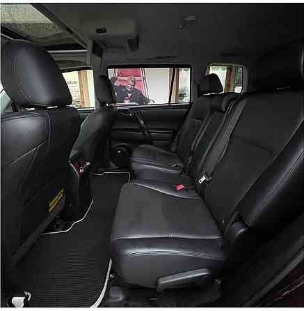 Свежепригнан растаможен 7 мест полный привод пишите. Тирасполь