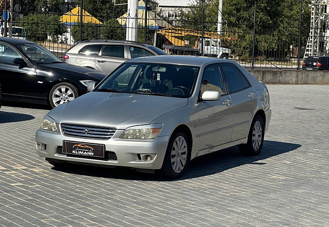 Лексус ис в хорошей комплектации или на обмен. Тирасполь - изображение 1