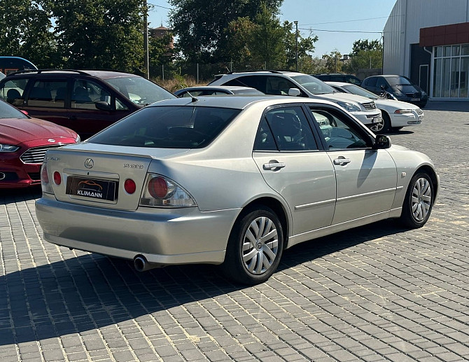 Лексус ис в хорошей комплектации или на обмен. Тирасполь - изображение 2