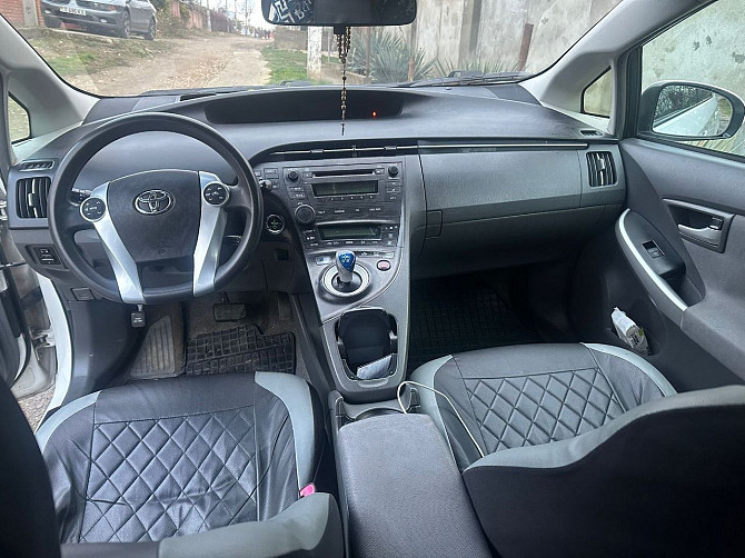 Отличный приус гибрид газ в хорошей комплектации Тирасполь Тирасполь - изображение 7