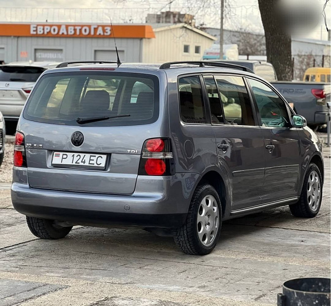Хороший минивен для семьи надежная машина пишите. Тирасполь - изображение 5