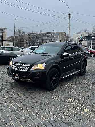 Шикарный мерседес мл можно на обмен пишите. Тирасполь