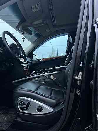 Шикарный мерседес мл можно на обмен пишите. Тирасполь