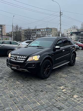 Шикарный мерседес мл можно на обмен пишите. Тирасполь - изображение 1