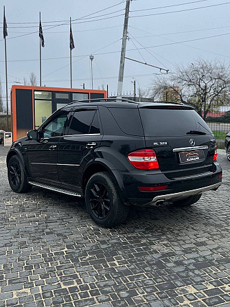 Шикарный мерседес мл можно на обмен пишите. Тирасполь - изображение 4