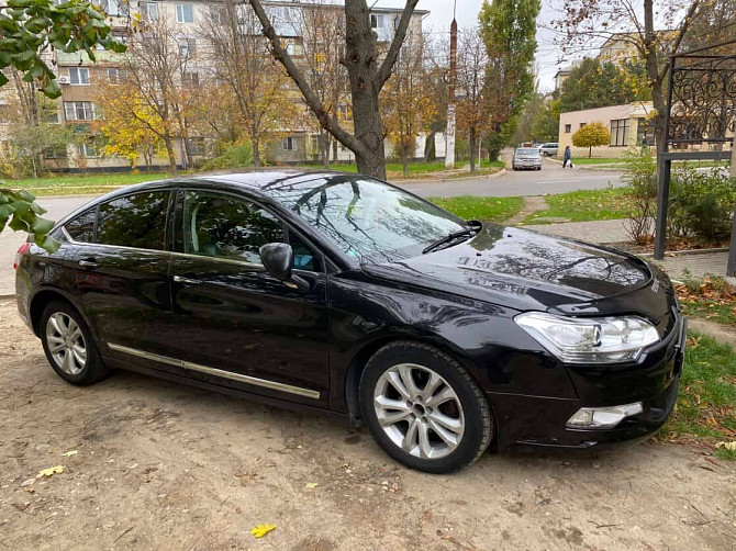 Комфортный надежный на автомате автомобиль! на обмен Тирасполь Тирасполь - изображение 1