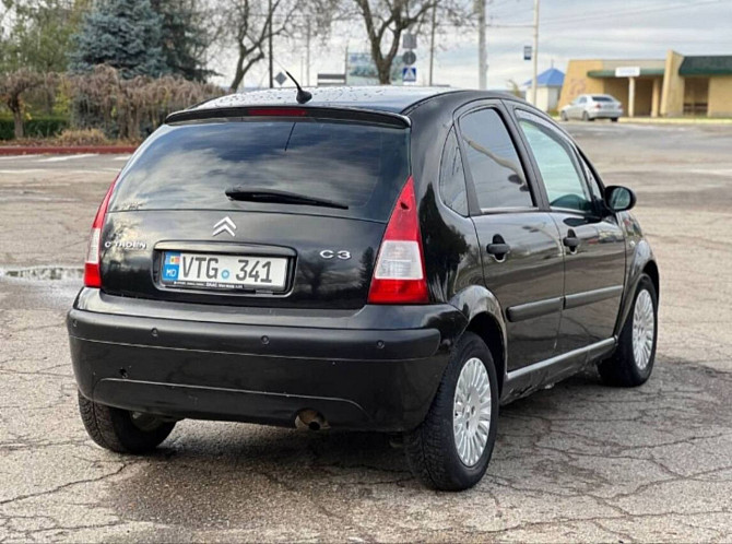 Экономичная машинка на автомате можно на обмен. Тирасполь - изображение 3