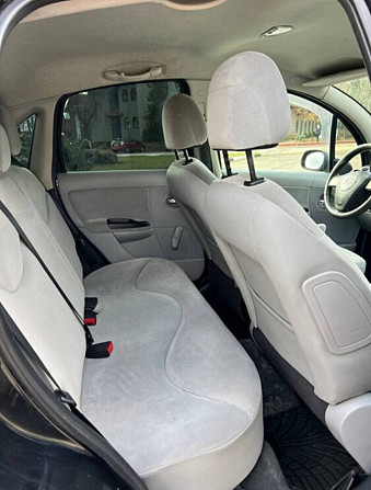 Экономичная машинка на автомате можно на обмен. Тирасполь - изображение 5