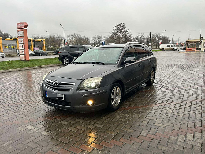 Авенсис в Тирасполе обслужен можно на обмен пишите Тирасполь - изображение 1