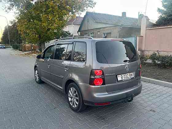 Отличный минивен для семьи 7 мест Тирасполь пишите Тирасполь