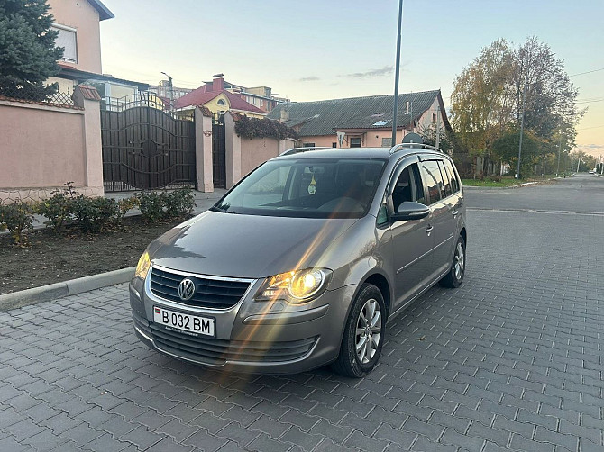 Отличный минивен для семьи 7 мест Тирасполь пишите Тирасполь - изображение 1