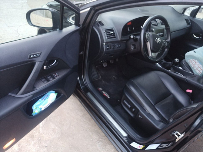 Авенсис в хорошем состоянии на обмен можно. Тирасполь - изображение 3