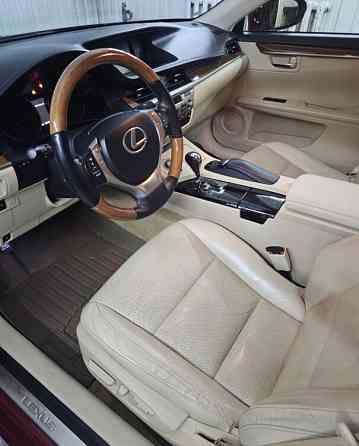 Лексус ес в отличном состоянии пишите. Тирасполь