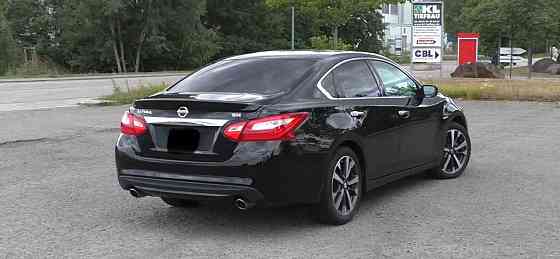 Нисан алтима в отличном состоянии газ метан пишите на обмен. Тирасполь