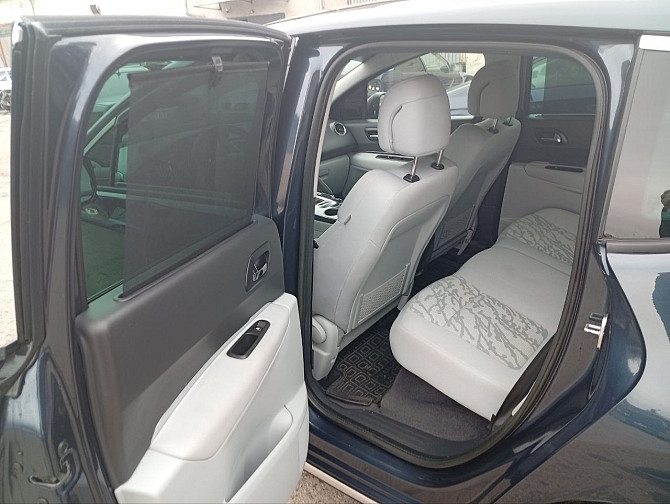 Максимальная комплектация на автомате можно на обмен пишите Тирасполь - изображение 7