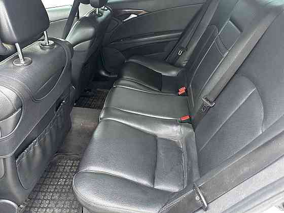 Комфортный мерседес 211 на автомате газ метан пишите Тирасполь