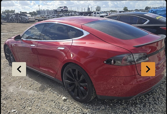 Шикарная тесла в отличном состоянии растаможена можно на обмен. Tiraspol - fotografie 7