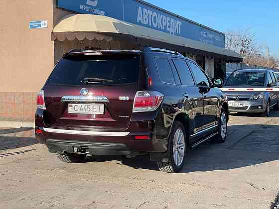 Надежный кроссовер полный привод 7 мест пишите Tiraspol