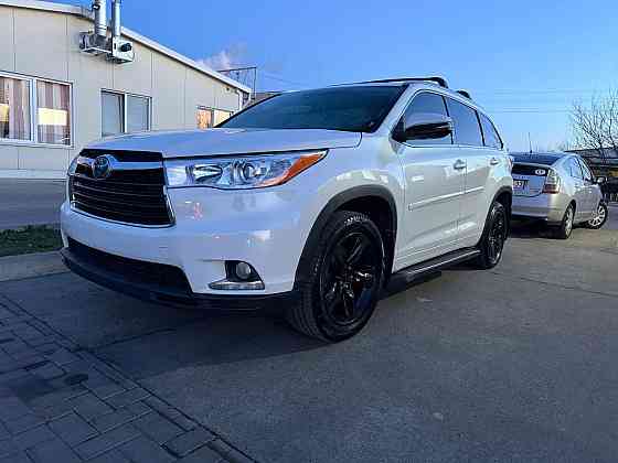 Надежный кроссовер растаможен 7 мест можно на обмен. Тирасполь