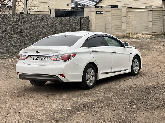 Соната гибрид отличная комплектация на обмен пишите Тирасполь - изображение 3