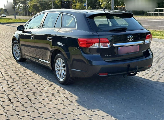 Тайота авенсис только приехала растаможена можно на обмен пишите Тирасполь - изображение 2