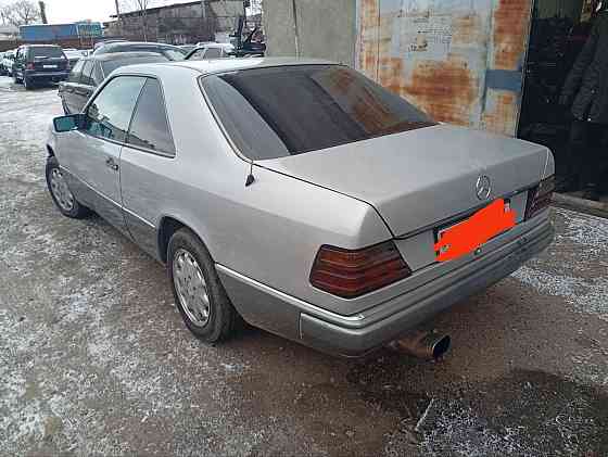 Мерседес 124 на автомате пишите наобмен. Тирасполь