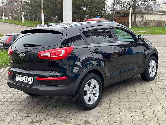 Экономичный кроссовер в отличном состоянии пишите Тирасполь