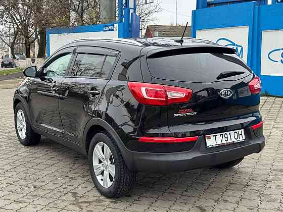 Экономичный кроссовер в отличном состоянии пишите Тирасполь