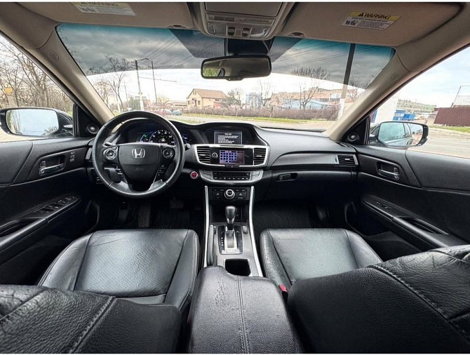 Шикарная хонда аккорд гибрид максимальная комплектация пишите Тирасполь - изображение 6