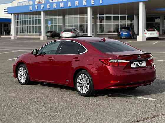 Шикарный лексус ес полностью обслужен пишите Тирасполь