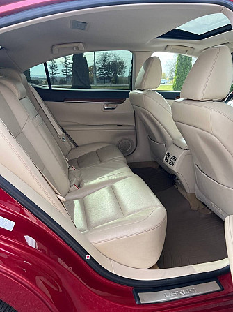 Шикарный лексус ес полностью обслужен пишите Тирасполь - изображение 6